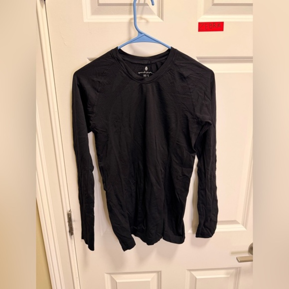 Women’s Spiritual Gangster Black Long Sleeve Tee